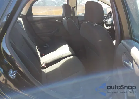 2017 Ford Focus Se z USA, uszkodzony, nr VIN 1FADP3K2XHL234563